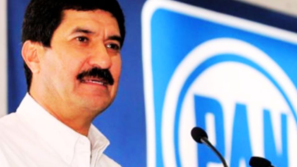 El impartidor de justicia le otorgó la medida cautelar al exmilitante del PAN.