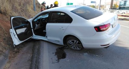 Muere oficial de la Policía de Monterrey tras estrellarse en Avenida Universidad