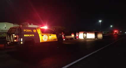 Vuelca camioneta en la Autopista Reynosa en el municipio de Guadalupe