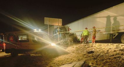 Choque frontal de tráileres deja un muerto en la Carretera a Matehuala