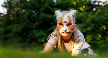 Therians: El polémico video de una mujer que asegura ser un perro y es bajada de un taxi