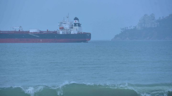 Puerto de Manzanillo opera con normalidad; Marina descarta suspensión de actividades