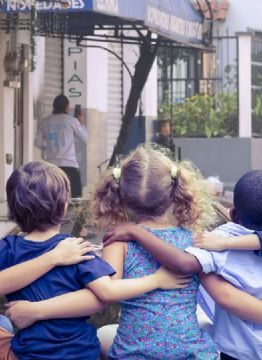 Crianza digital y violencia: Cómo proteger la salud mental de los niños ante la incertidumbre