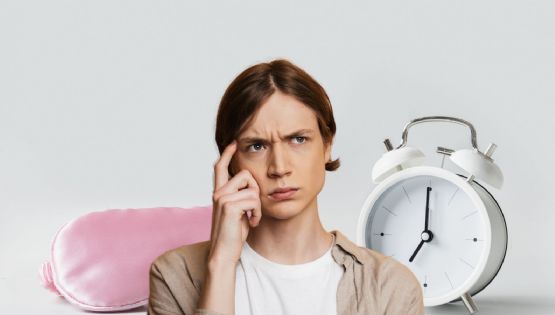 El hábito de sueño que podría sumar hasta cuatro años de vida, según estudio