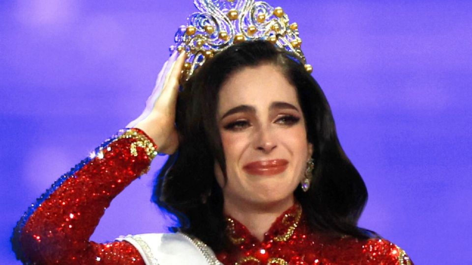 Fátima Bosch busca blindar su labor social frente a los pleitos legales que ensucian el prestigio de Miss Universo.