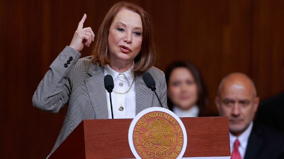 La presidenta de la Mesa Directiva, Laura Itzel Castillo, dijo que el Senado prevé implementar las 4 horas de manera gradual en los siguientes años, hasta que se cumplan las 40 horas en el 2030.