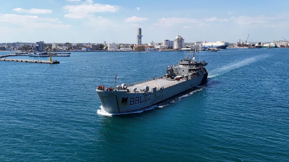 Gobierno de México envía ayuda humanitaria al pueblo de Cuba.