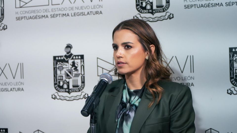 La diputada Lorena de la Garza informó que el Congreso analiza ajustes presupuestales para cubrir adeudos estatales con municipios.