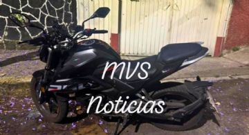 FOTOS | Recupera FGJ motocicleta utilizada para asesinar a ex líder sindical del ISSSTE