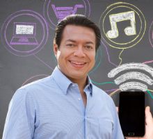 ¿Limitar el uso de redes sociales en escuelas? Mario Delgado abre el debate en México