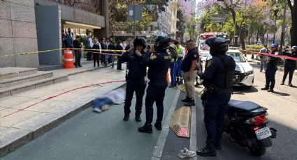 Muere mujer al caer de un edificio sobre Paseo de la Reforma