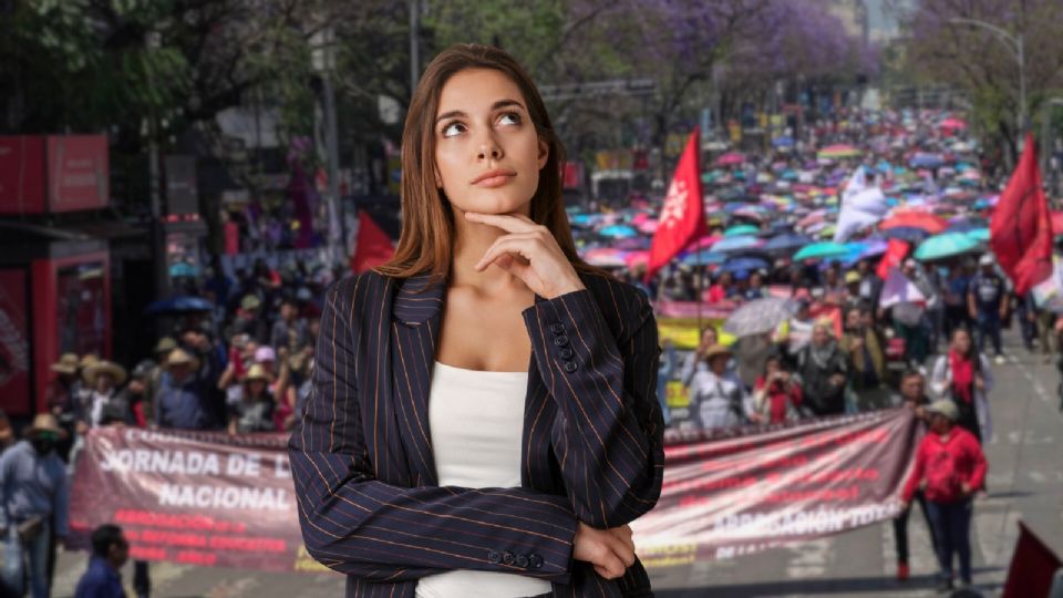 Profesores se concentran en la Torre del Caballito para seguir con el paro de la CNTE de 72 horas.