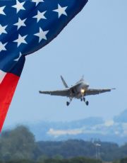 Foto descriptiva de: F-15 de Estados Unidos cae en Kuwait; el momento quedó grabado (Video)