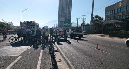 Atropellan a dos adultos mayores en Monterrey; conductor habría huido