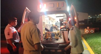 Marina rescata a joven atrapado en zona rocosa de playa “El Viejo”, en Manzanillo