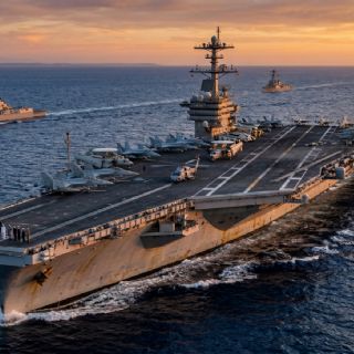 Embajador de Estados Unidos destaca misión de USS Nimitz en aguas del pacífico mexicano