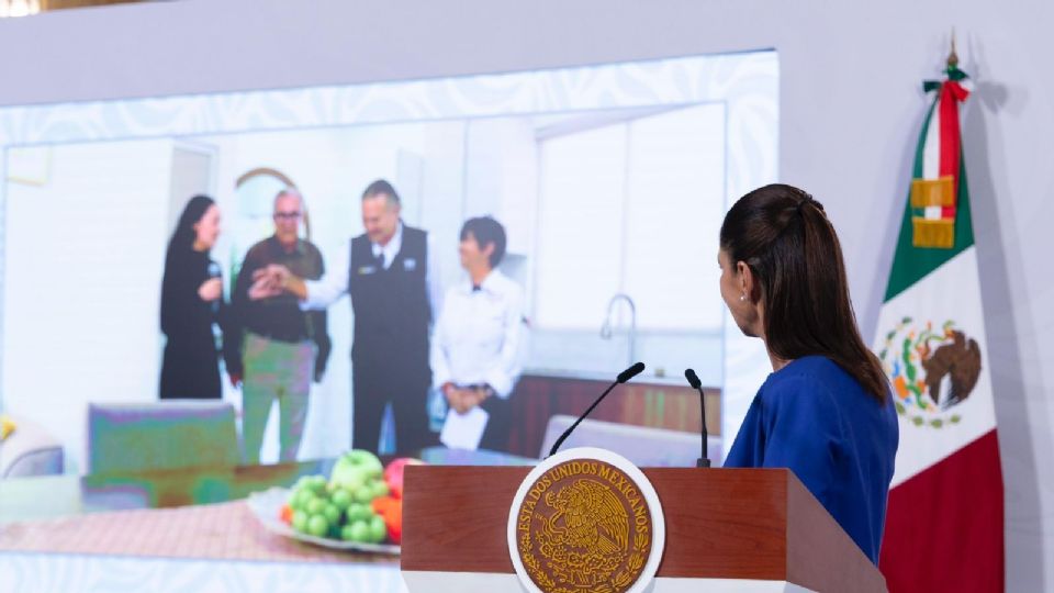 La presidenta Sheinbaum encabezó la entrega de 40 viviendas en Sinaloa.