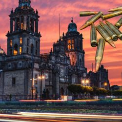 Asesinan a dos personas en Centro Histórico; les disparan desde una motocicleta en movimiento