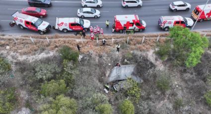Familia resulta lesionada tras caer en zanja cerca de Avenida Paseo de los Leones