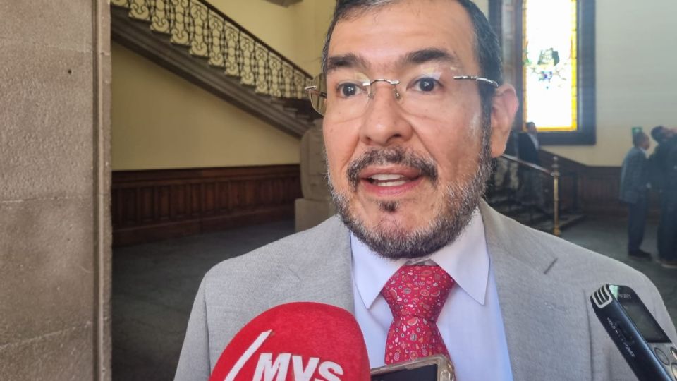 Autoridades estatales y representantes empresariales acordaron mantener reuniones periódicas para atender la problemática de extorsión y trámites en Nuevo León.