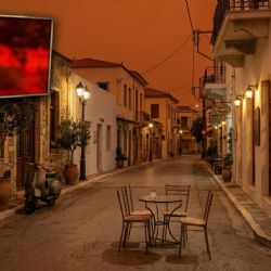 VIDEO: ¿Cielo rojizo y caos aéreo? polvo subsahariano en Grecia sorprende a Creta