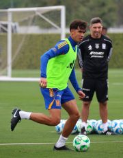 Foto descriptiva de: Japón entrenará en instalaciones de Tigres en San Nicolás rumbo al Mundial 2026