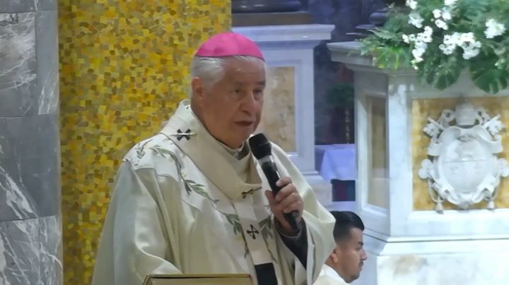 Llama arzobispo de Monterrey a la misericordia en Misa Crismal de Semana Santa