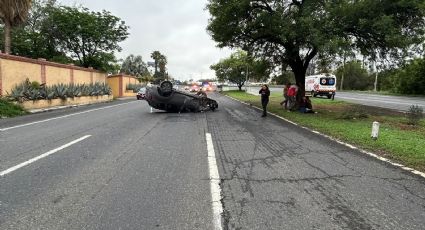 Lluvias en Monterrey: Reportan postes caídos y accidente multiples HOY 20 de abril