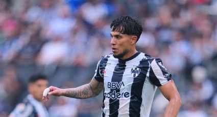 Carlos Salcedo responde a reclamos de afición de Rayados