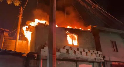 Incendio en colonia CROC en Monterrey deja evacuados y daños en vivienda