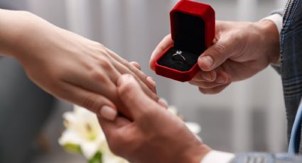 VIDEO | Propuesta de matrimonio se descontrola y termina en pleito entre los novios