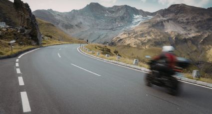 Motociclista se quema tras carambola sobre avenida Raúl Salinas en Escobedo | VIDEO