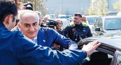 VIDEO | Atacan al príncipe Reza Pahlaví en el exilio