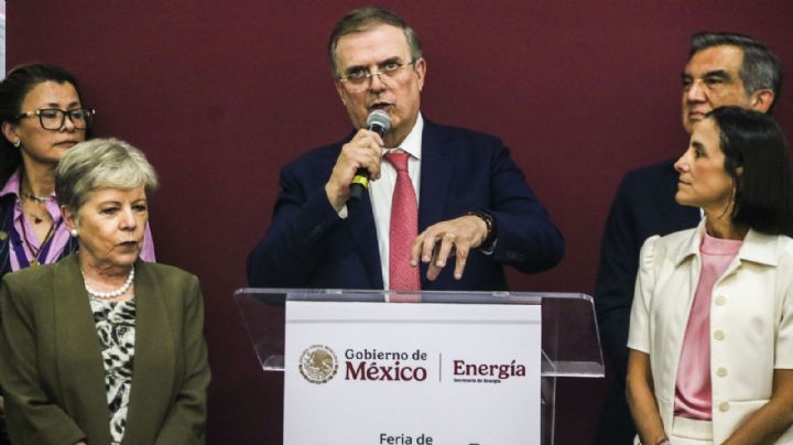 Investigan a Ebrard por estancia de su hijo en embajada