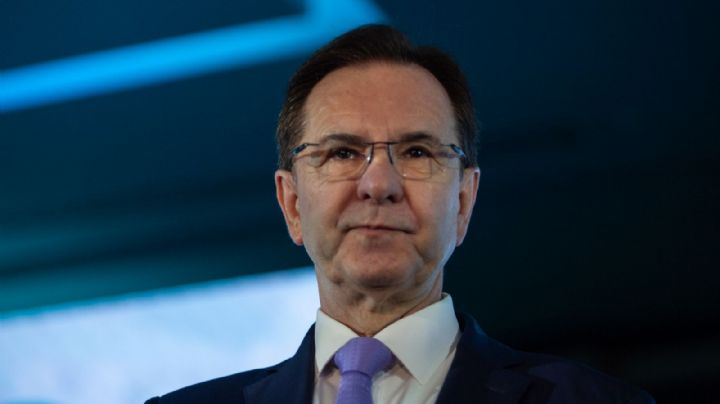 Moctezuma confirma transición acordada en embajada