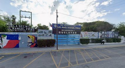 Padres se manifiestan en Secundaria 2 Guelatao exigen cambio de alumno que amenazó de muerte a maestro