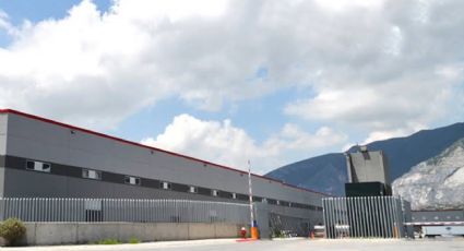 Hallan sin vida a chofer dentro de tractocamión en Parque Industrial de Santa Catarina