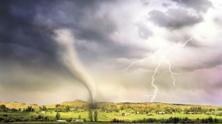 Tornados en EU: Alerta de emergencia | VIDEOS