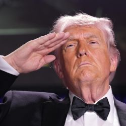 Evacuan a Trump tras disparos en cena de corresponsales de la Casa Blanca