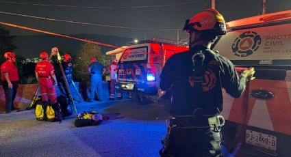 Rescatan a hombre tras caer a un canalón de 4 metros en San Bernabé