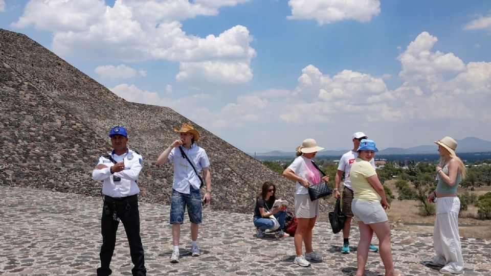 Siguen dos personas en el hospital desde el atentado en Teotihuacán.