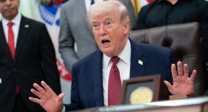 Trump publica imagen armado y endurece su discurso contra Irán