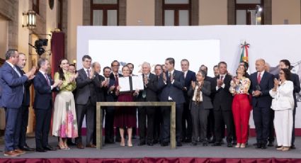 Sheinbaum firma acuerdo para fomentar la industria siderúrgica