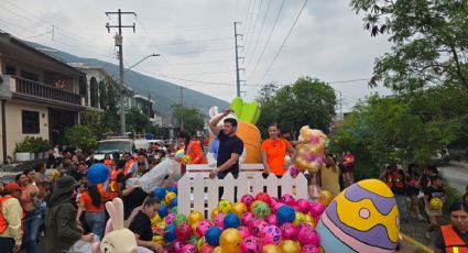 Samuel García y Mariana Rodríguez encabezan desfile del Día del Niño en Monterrey