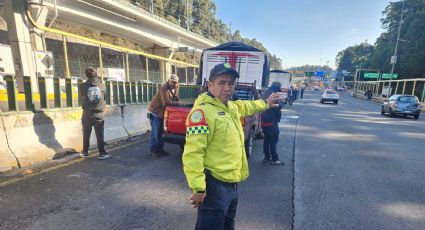 Protestan en caseta México Toluca y dejan paso libre solo a automovilistas