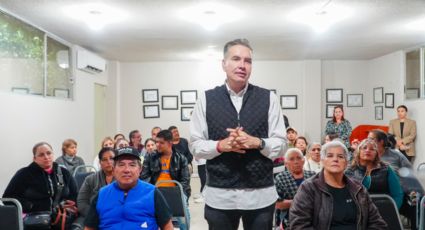 Waldo Fernández entrega aparatos auditivos y refuerza apoyo a personas con discapacidad