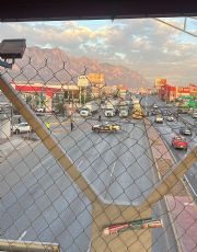 Foto descriptiva de: Cierran avenida Díaz Ordaz en Santa Catarina tras registrarse una persona atropellada