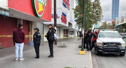 Hallan sin vida a hombre en situación de calle en el centro de Monterrey