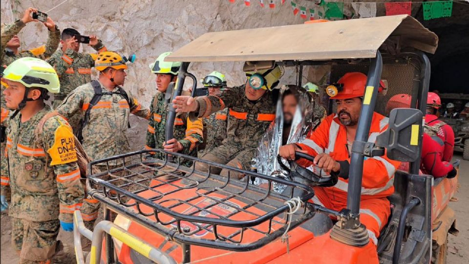 Tras su salida a la superficie, el personal paramédico procedió a su estabilización inmediata para posteriormente ser trasladado en un helicóptero de la Fuerza Aérea Mexicana al Hospital General de Mazatlán.