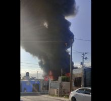Quema de basura desata incendio y consume siete casas en el sur de Mérida
